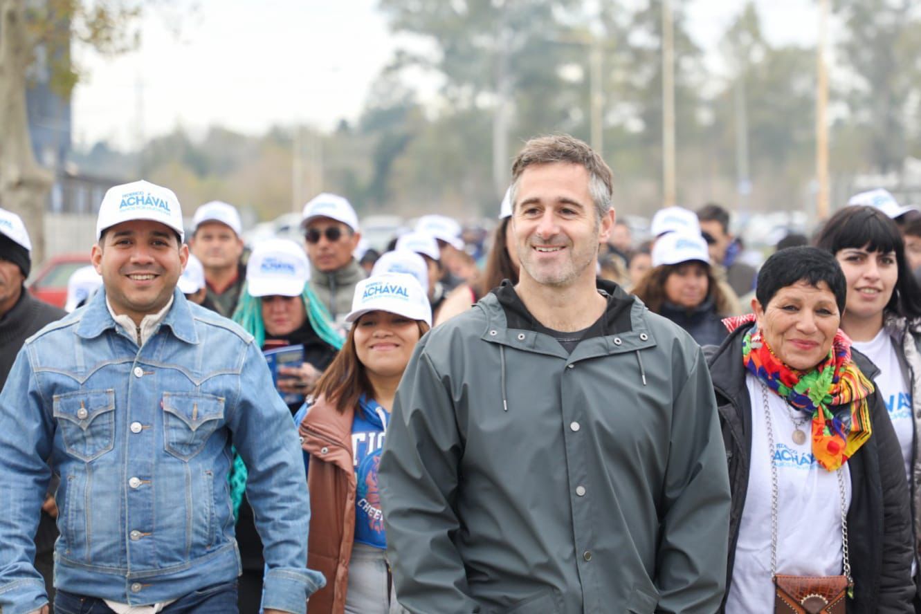 Achával recorrió Tribarrial con los vecinos