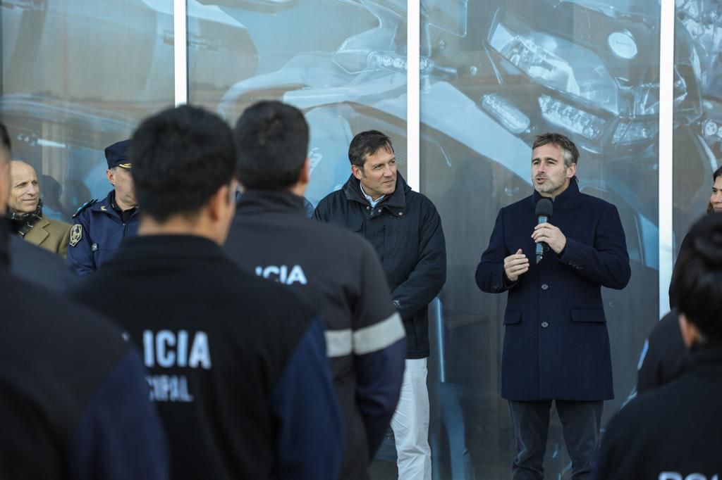 Achával dio inicio a un nuevo curso para agentes de la Guardia Urbana