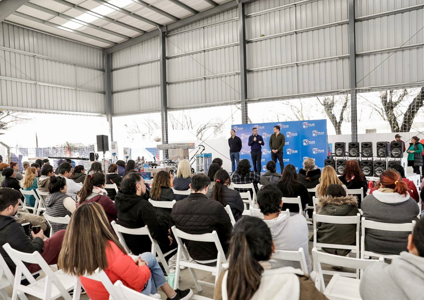 Achával acompañó a vecinos de unidades productivas: «Poniendo en valor el trabajo construiremos el Pilar que queremos»