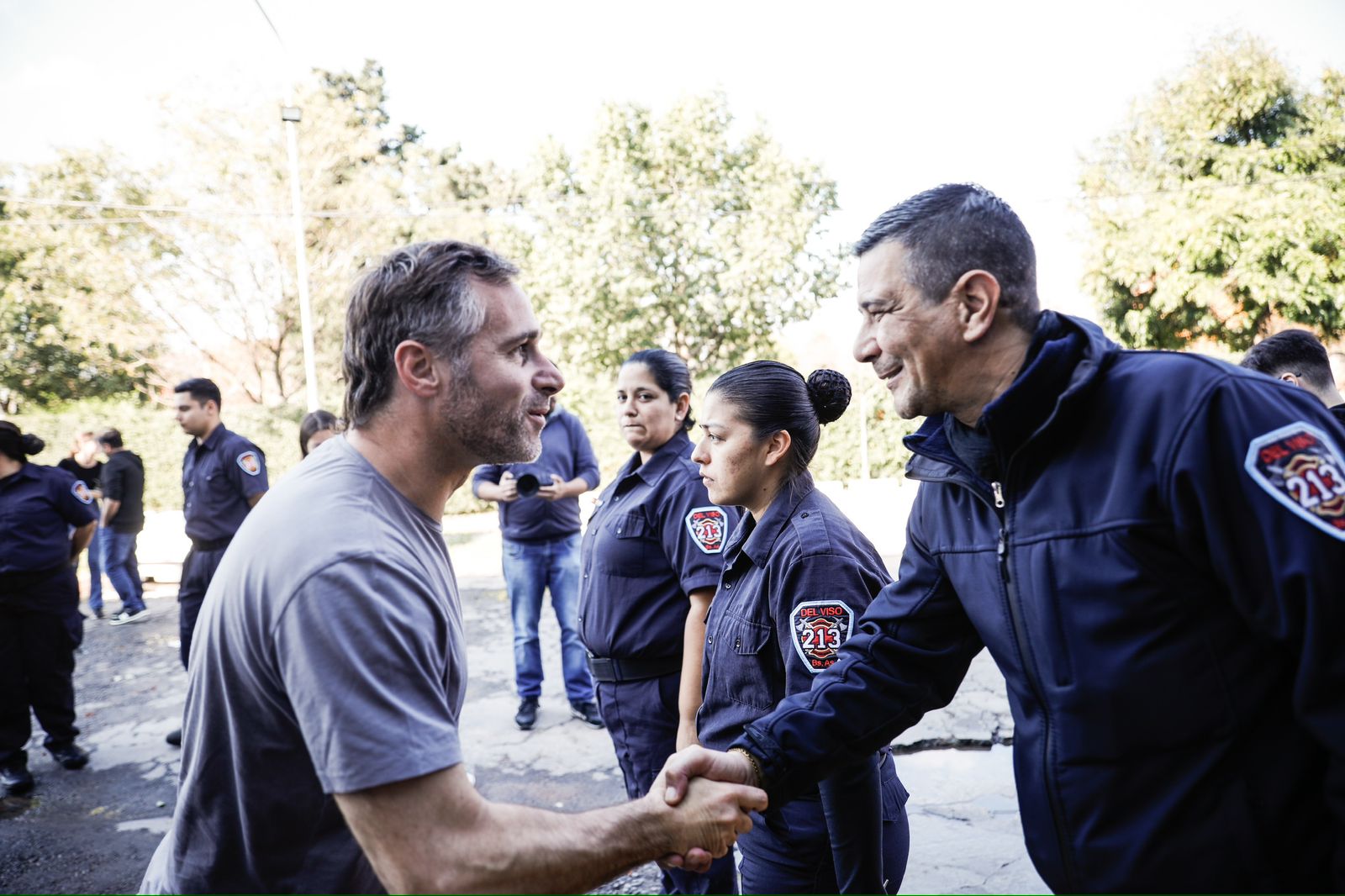 Achával reconoció a los Bomberos Voluntarios por su día