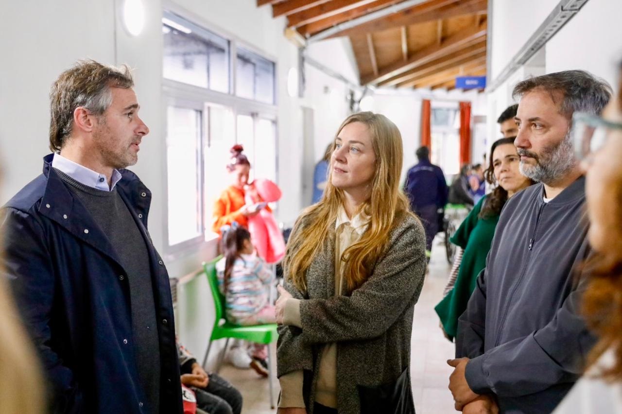 Achával acompañó la incorporación de nuevo equipamiento médico para Pilares de Esperanza