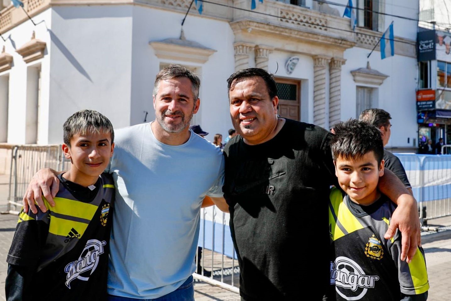 Achával: «Es una alegría inmensa tener la posibilidad de recibir en Pilar las Copas que levantaron los campeones»