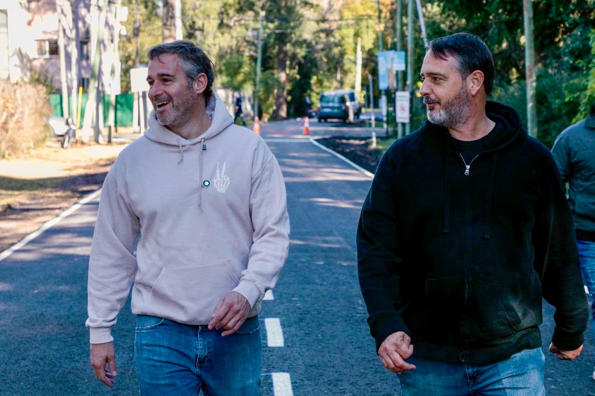 *Achával recorrió los nuevos asfaltos en Del Viso*