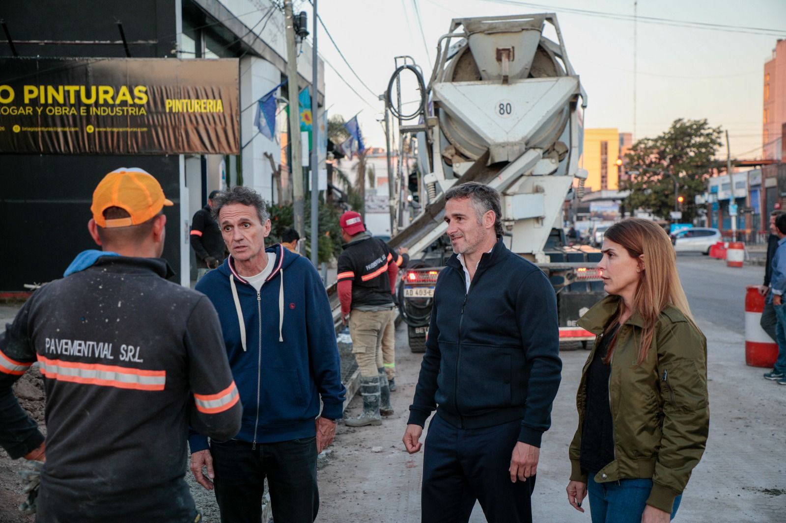 *Peralta y Achával recorrieron, junto a Katopodis, la obra de repavimentación y ensanche de la Ruta 8*