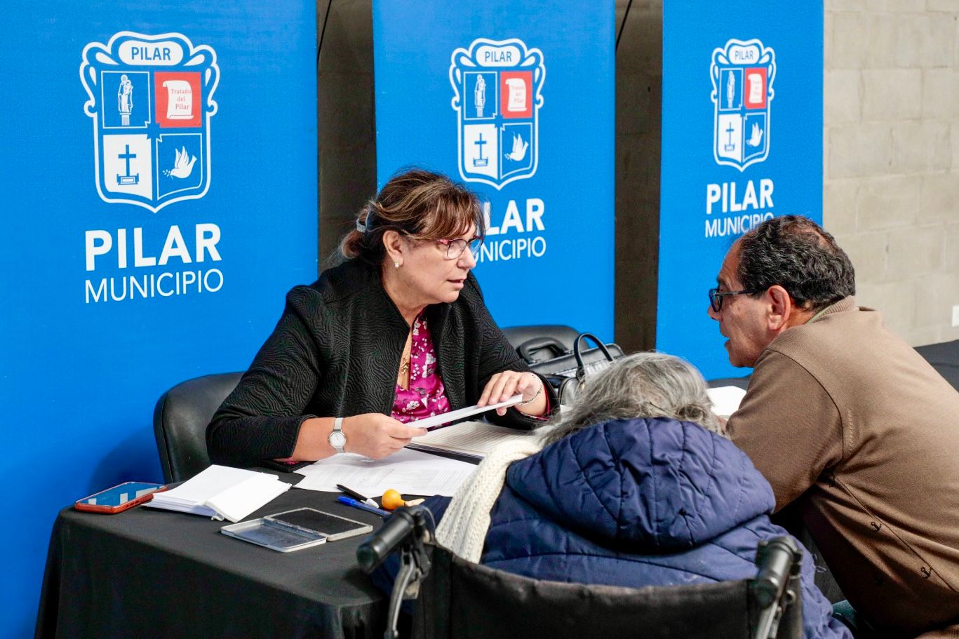 *Achával acompañó a familias en un nuevo operativo de escrituración*